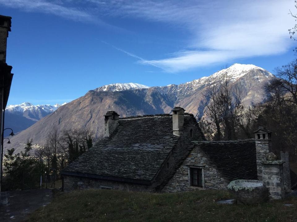 Вилла Altus - Borgo Amore Montecrestese Экстерьер фото